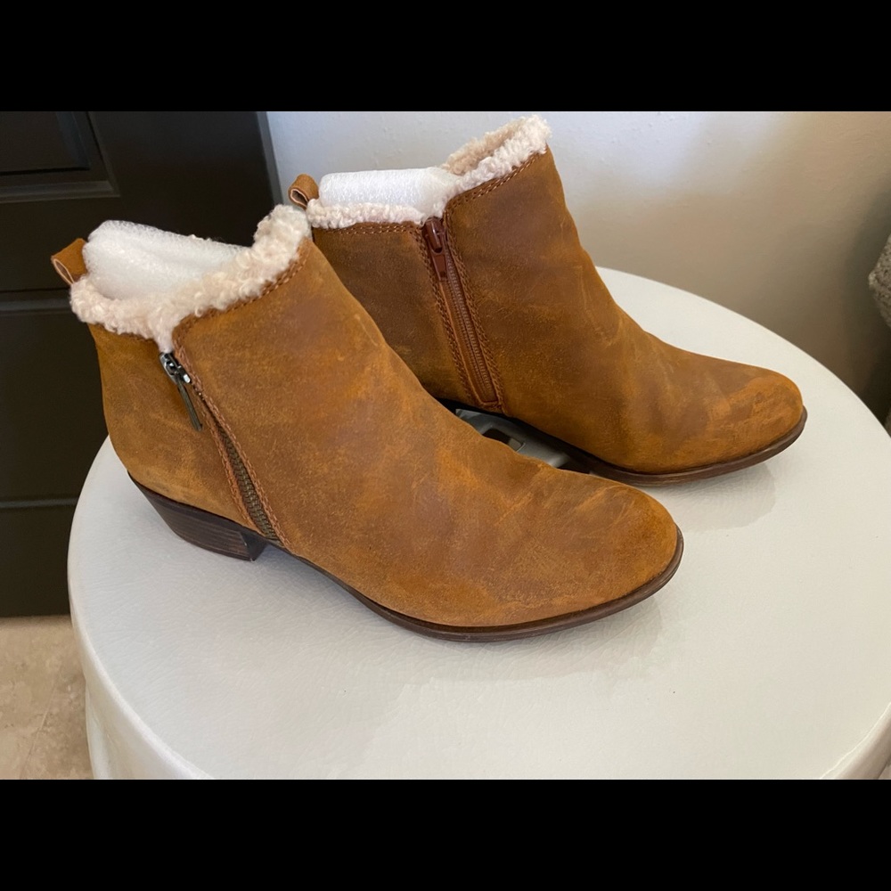 Lucky Brand Sherpa Lined Cedar Brown Suede Booties